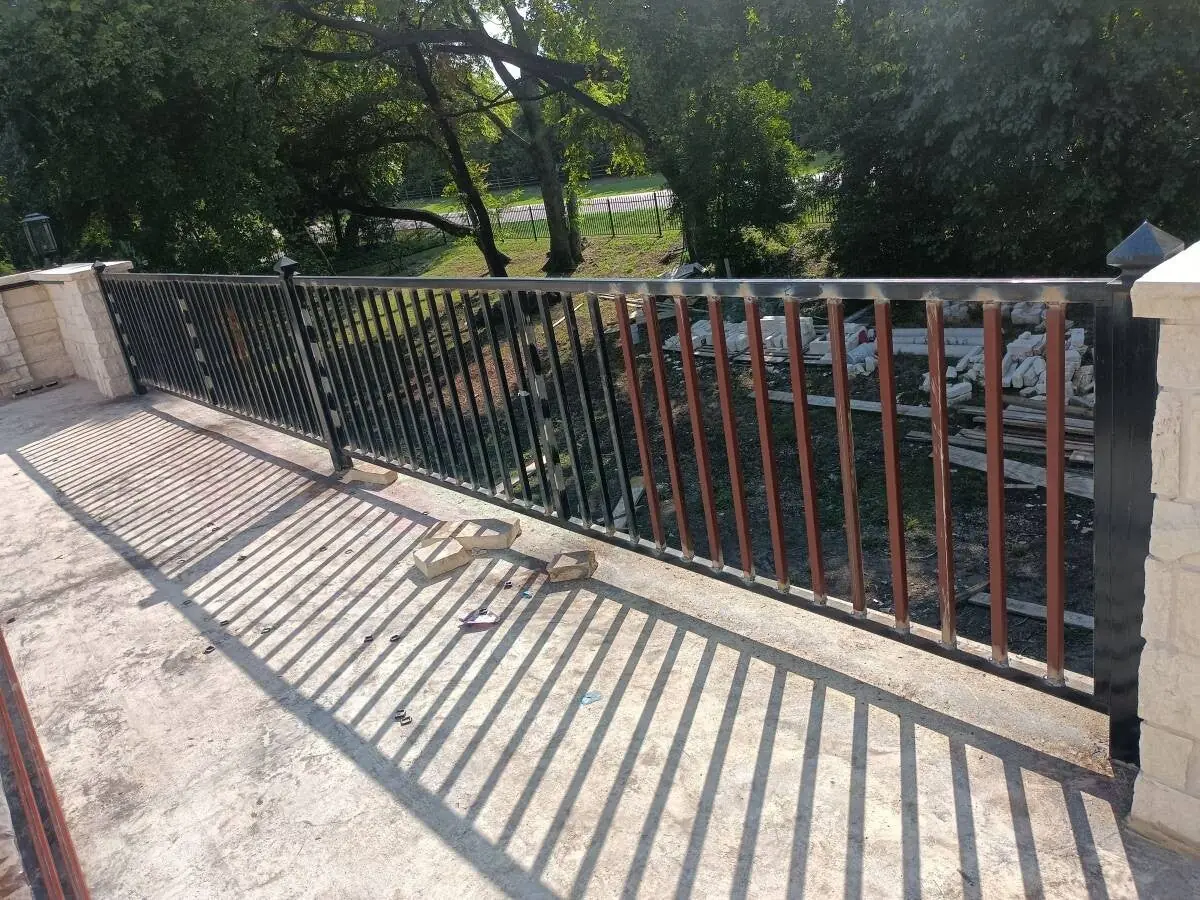 Fences & gates work by Handyman Services