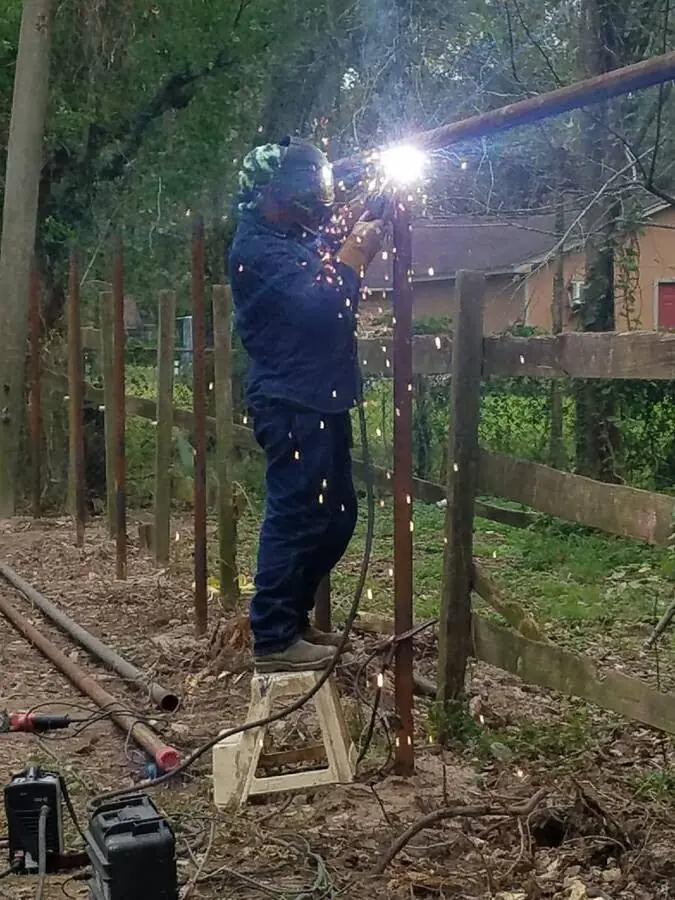 Fences & gates work by Handyman Services
