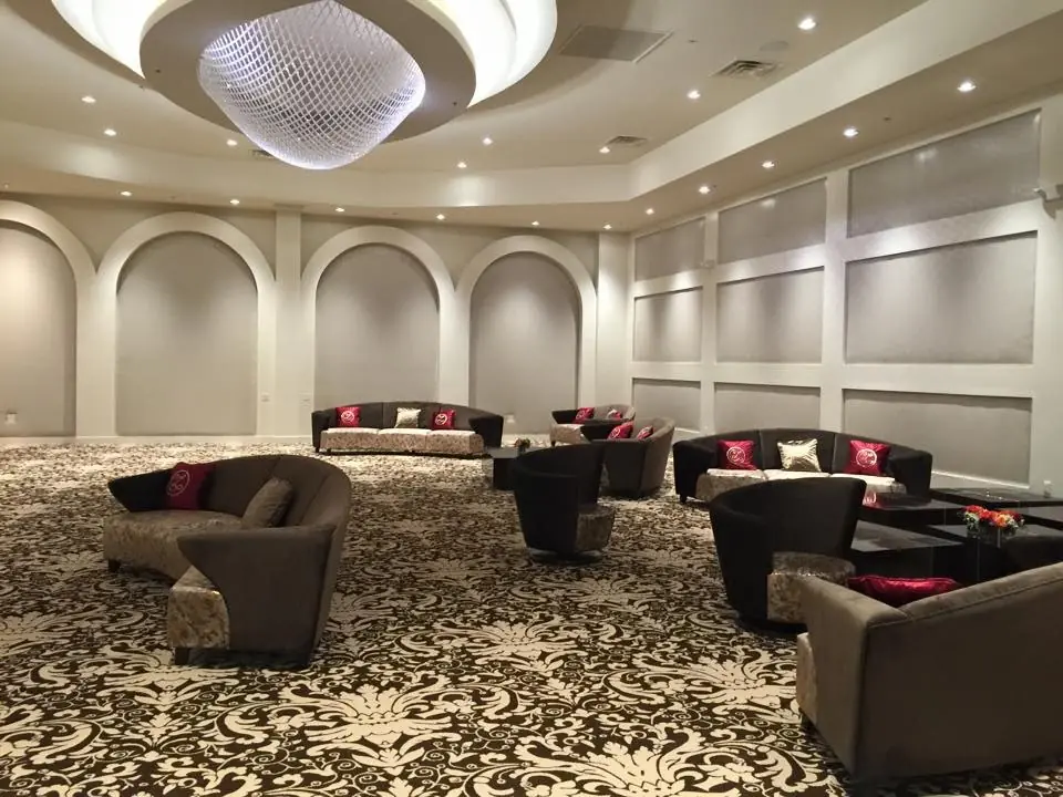 Chateau Luxe banquet hall seating