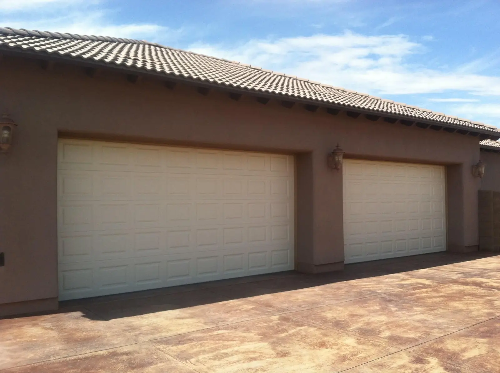 New garage doors installed by F&J's